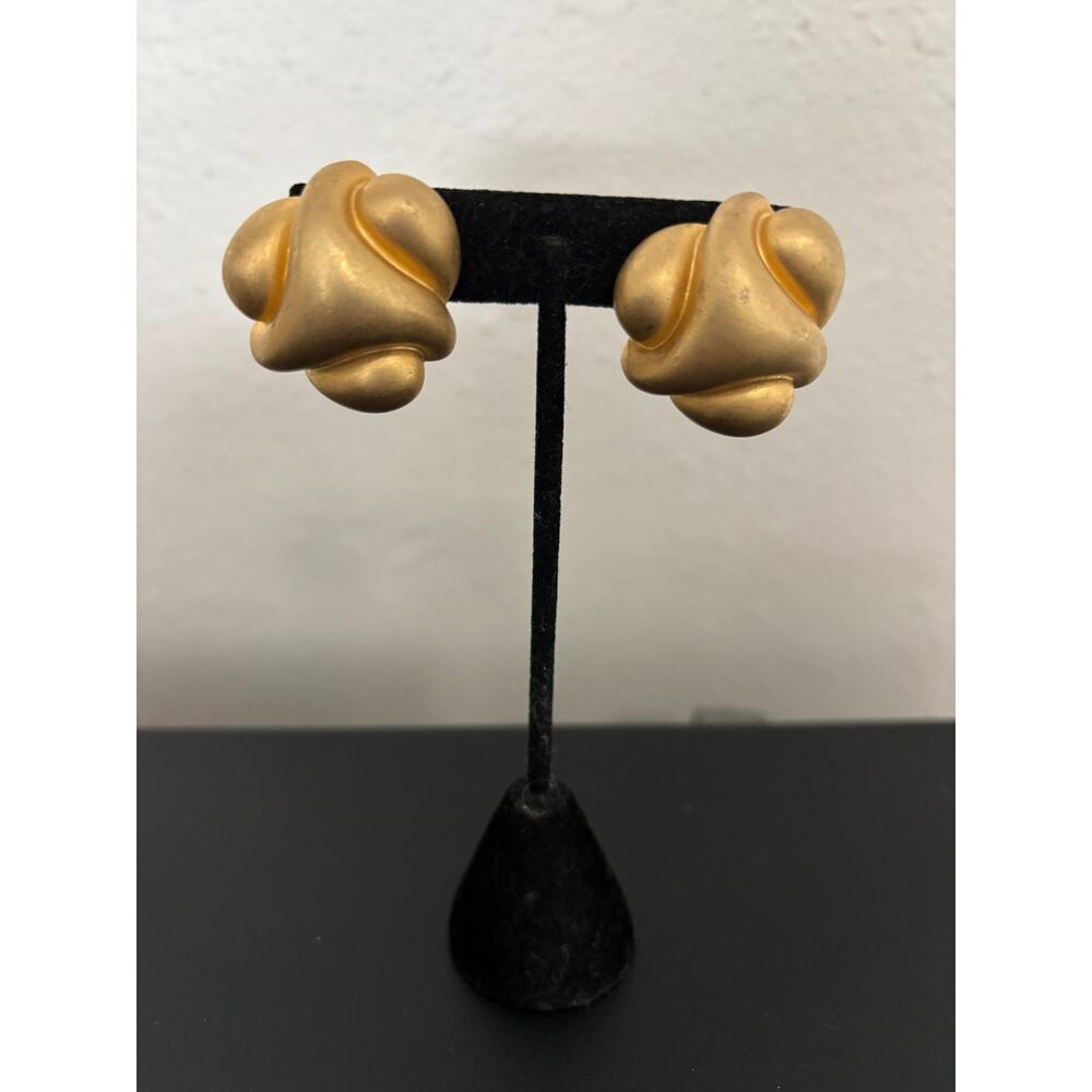Vintage KJL Keneth Jane Lane Clip On Mate Gold Tone Earrings